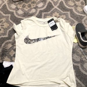Nike t shirt